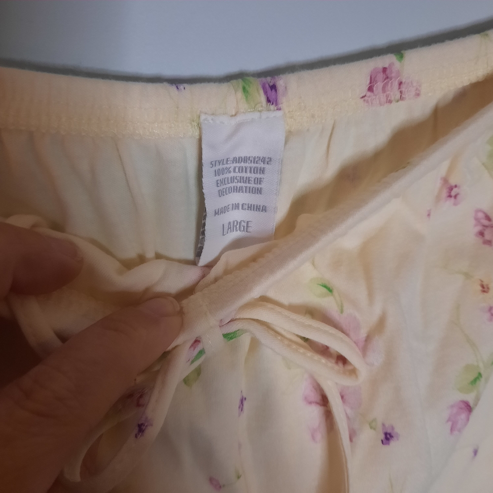 VNTG Sz Large Aria Cream Floral Lace-Trim Sleeveless Pajama Set, Soft Top/Shorts - Picture 5 of 5